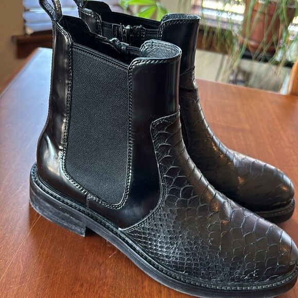 Jeffrey Campbell Edmond Chelsea Boot - 6.5 - Picture 2 of 8